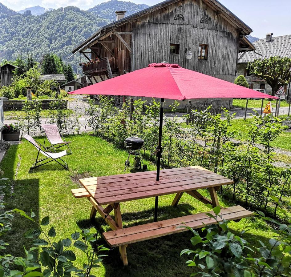 Chez Leon, Jacuzzi Et Sauna Des Le 1Er Septembre 2025 Samoëns Eksteriør billede