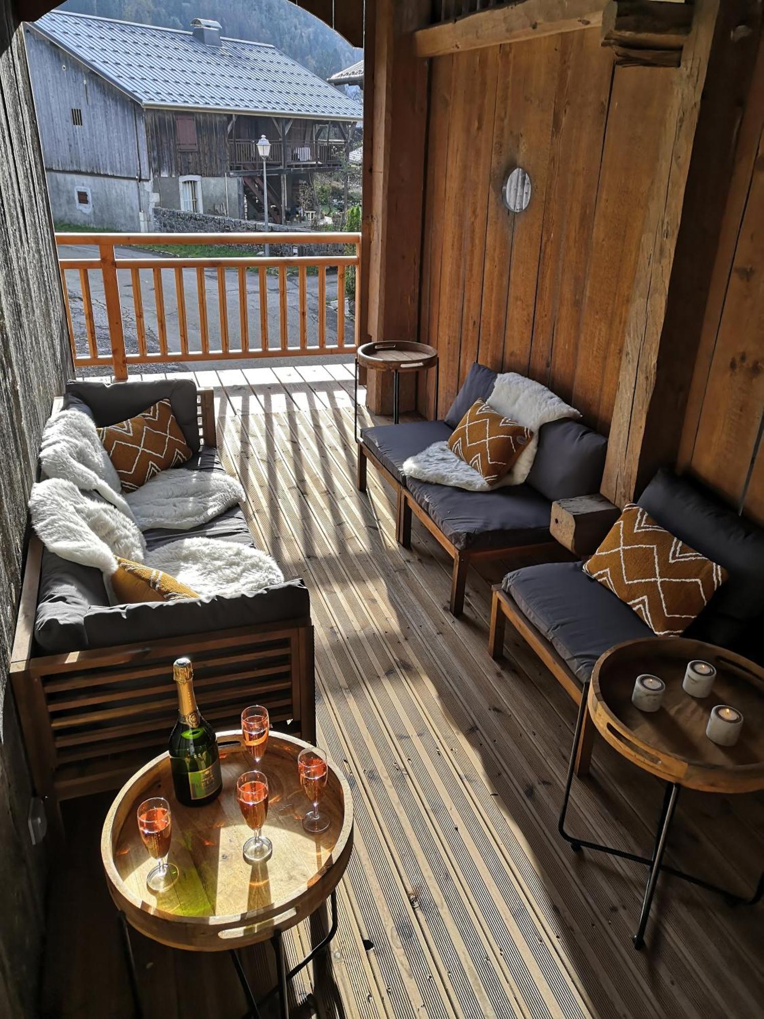 Chez Leon, Jacuzzi Et Sauna Des Le 1Er Septembre 2025 Samoëns Eksteriør billede