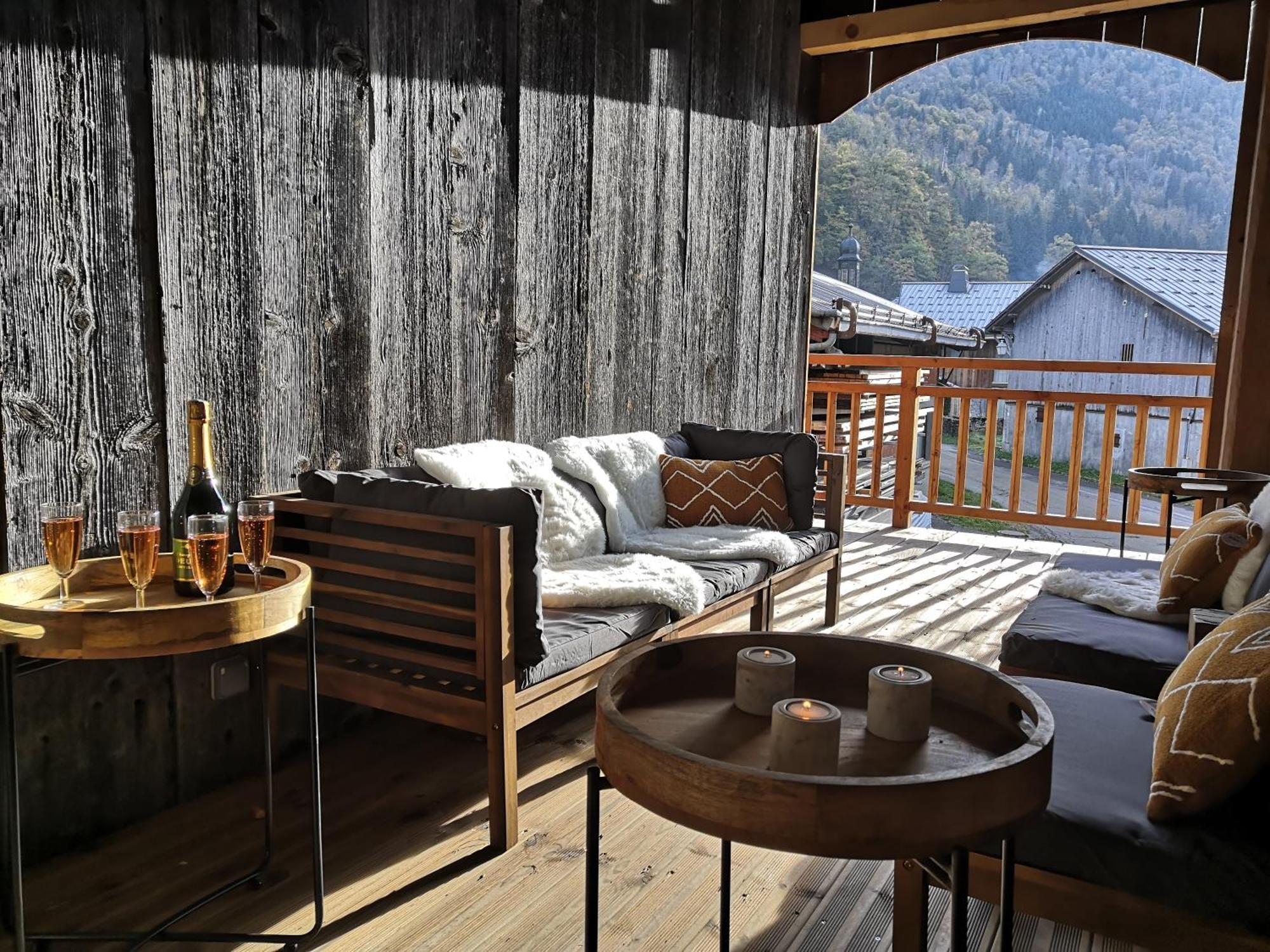 Chez Leon, Jacuzzi Et Sauna Des Le 1Er Septembre 2025 Samoëns Eksteriør billede